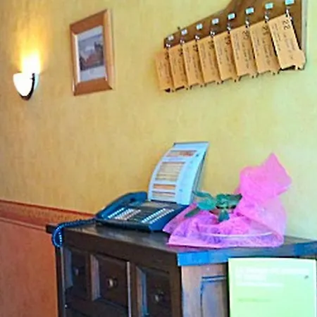Le Lion D'or Hotel Vezins