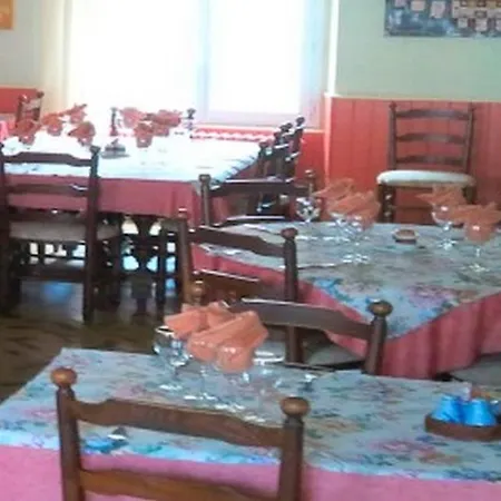 Le Lion D'or Hotel Vezins